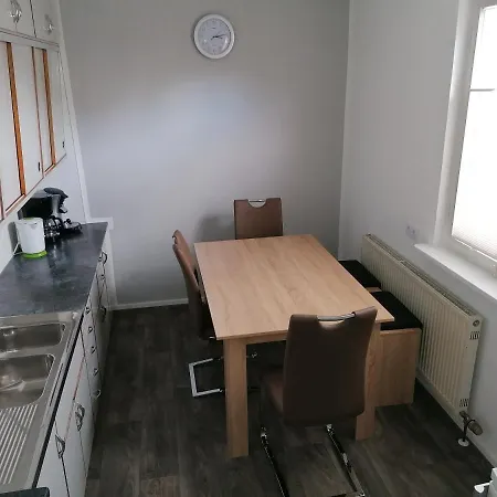 Stein, Monteurwohnung, 5 Grosse Einzelzimmer, Doppelzimmer, Uebernachtung Bis 8 Personen Moeglich * 오흐린겐