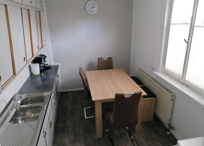 Stein, Monteurwohnung, 5 Grosse Einzelzimmer, Doppelzimmer, Uebernachtung Bis 8 Personen Moeglich * Öhringen