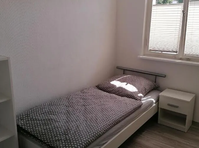 Nyaraló Stein, Monteurwohnung, 5 Grosse Einzelzimmer, Doppelzimmer, Uebernachtung Bis 8 Personen Moeglich